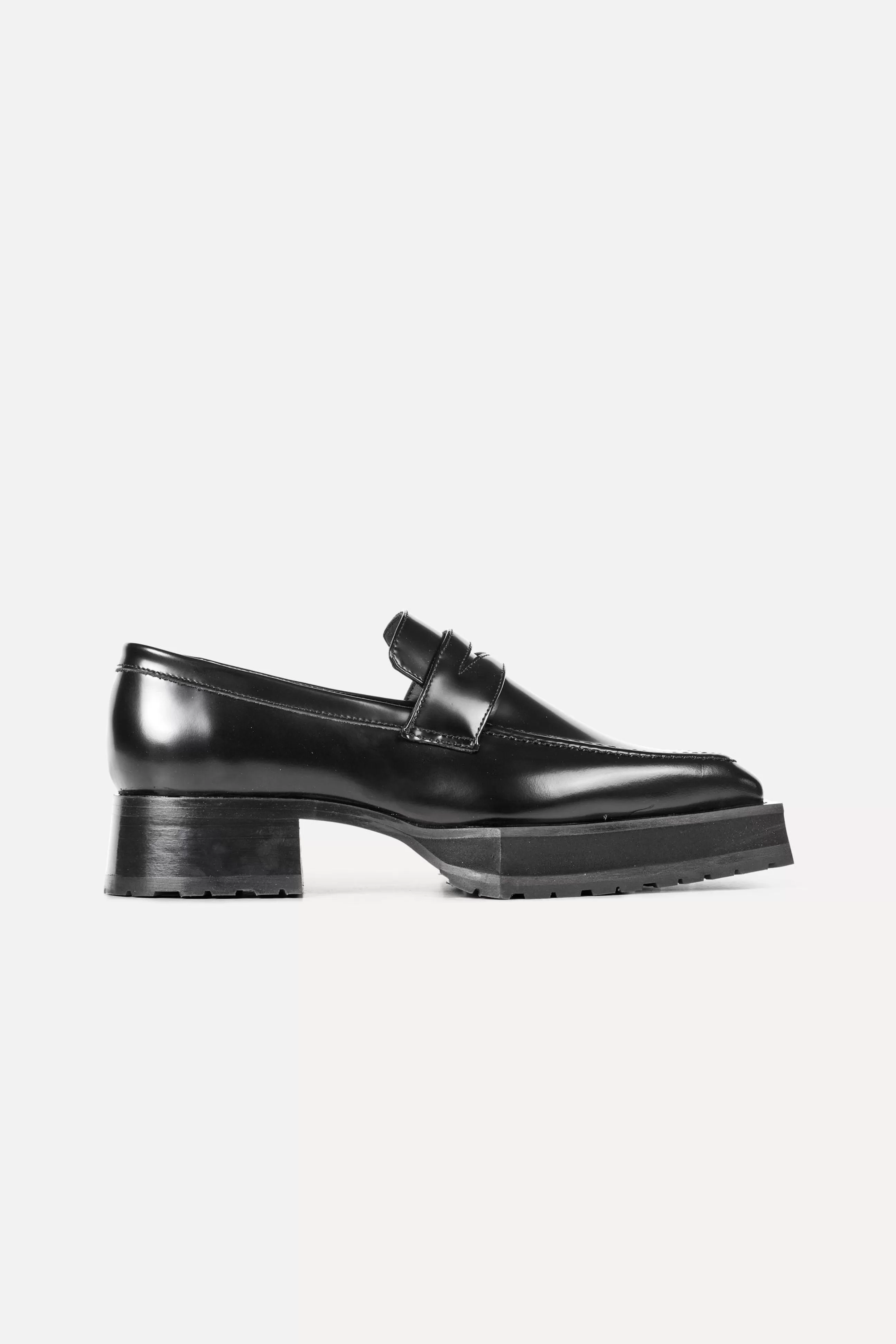 STINE GOYA Gurly Loafers - Jet Black